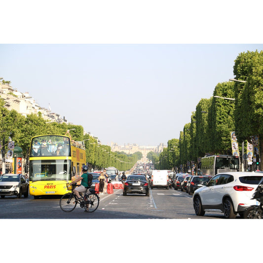 Champs-elysees-arc-de-triomphe-paris-5